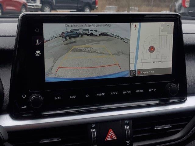 Vehicle image 17 of 30
