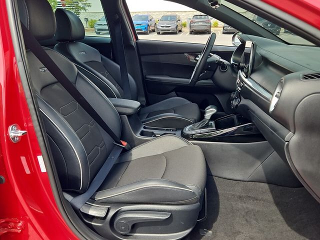 Vehicle image 18 of 43