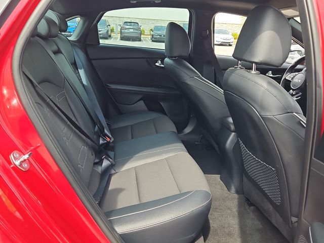 Vehicle image 20 of 43