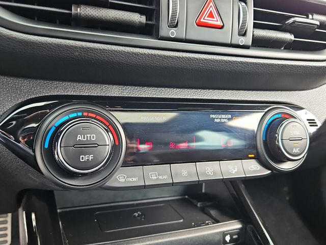 Vehicle image 28 of 43