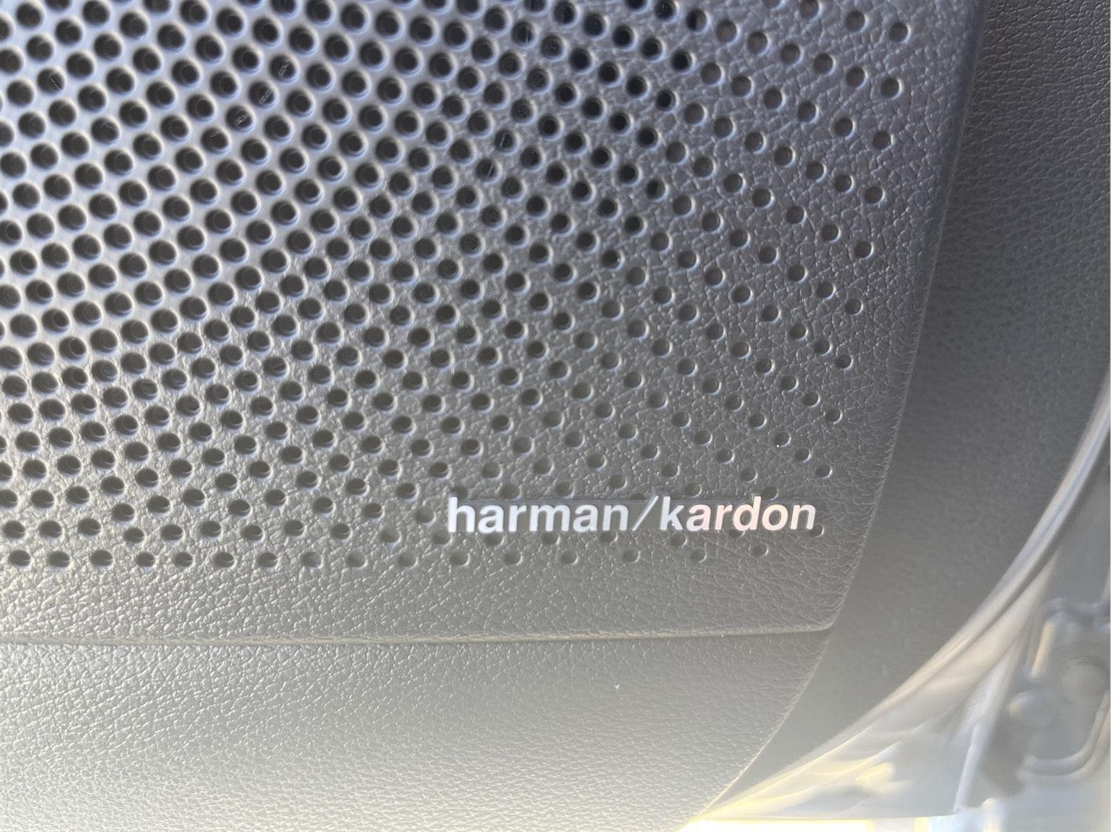 Vehicle image 20 of 34