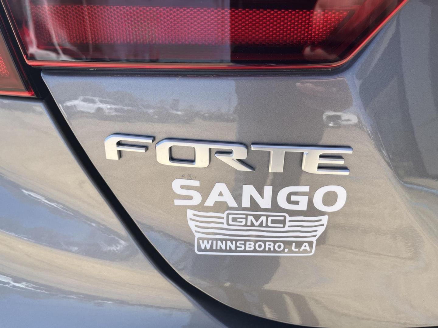 Vehicle image 12 of 34