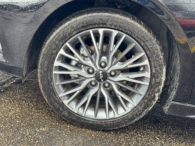 Vehicle image 13 of 49