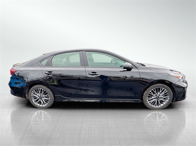 Vehicle image 7 of 49