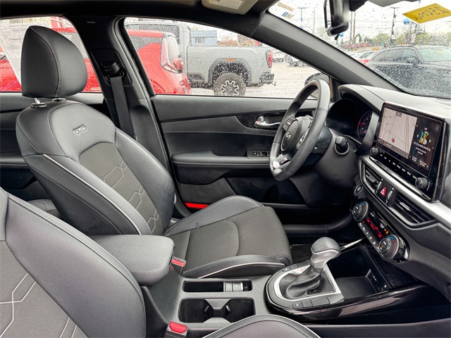 Vehicle image 22 of 49