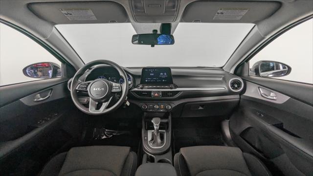 Vehicle image 13 of 34