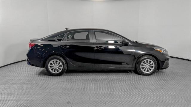 Vehicle image 7 of 34