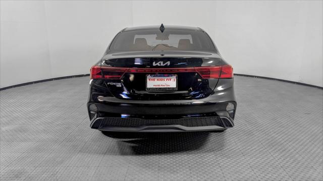 Vehicle image 5 of 34