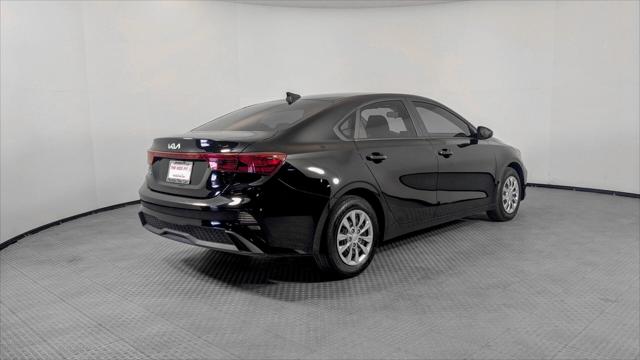 Vehicle image 3 of 34