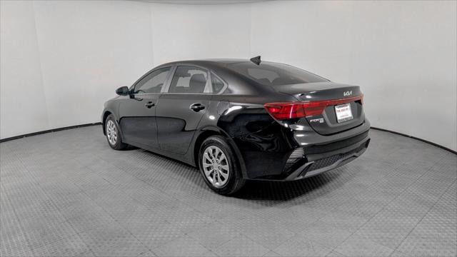 Vehicle image 8 of 34