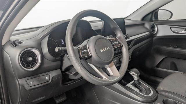 Vehicle image 12 of 34