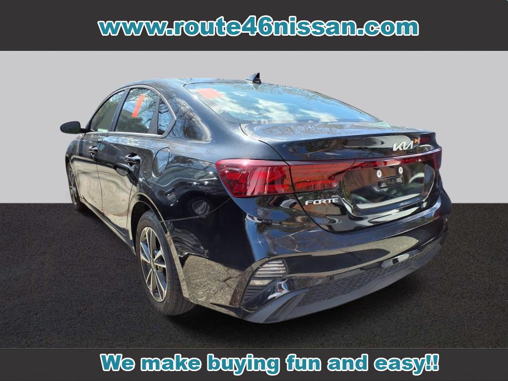 Vehicle image 4 of 16