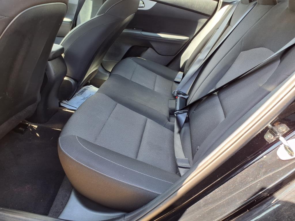 Vehicle image 7 of 16