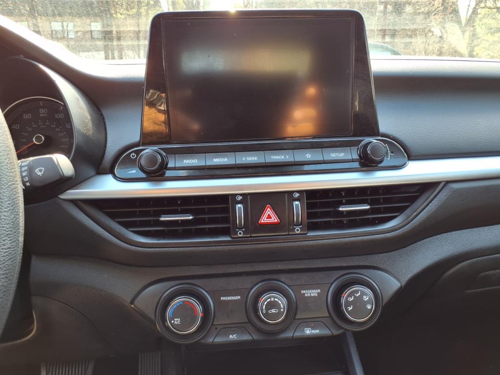 Vehicle image 15 of 16