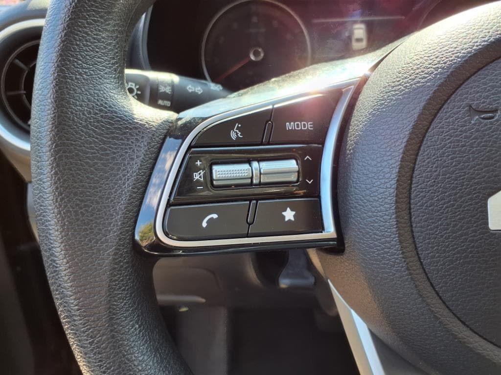 Vehicle image 12 of 16