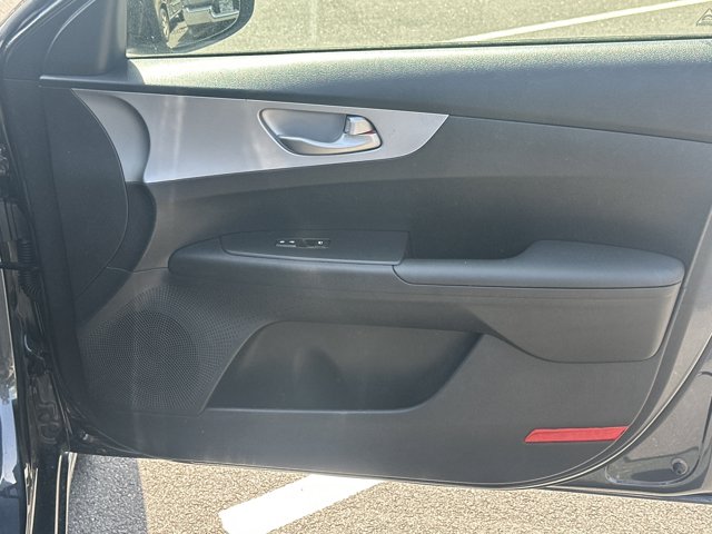 Vehicle image 15 of 30