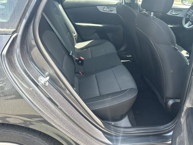 Vehicle image 16 of 30
