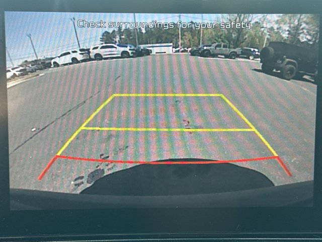Vehicle image 28 of 30