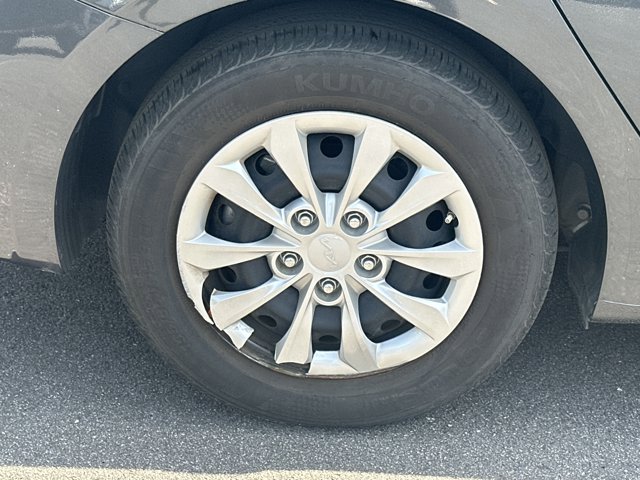 Vehicle image 18 of 30