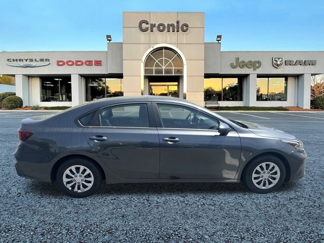 Vehicle image 4 of 30