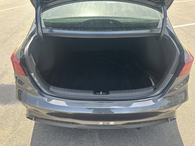 Vehicle image 19 of 30