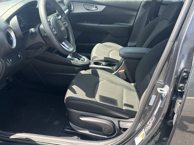 Vehicle image 9 of 30