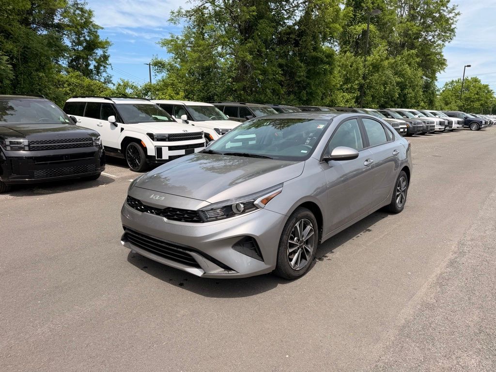 2024 Kia Forte LXS Image 1 of 34
