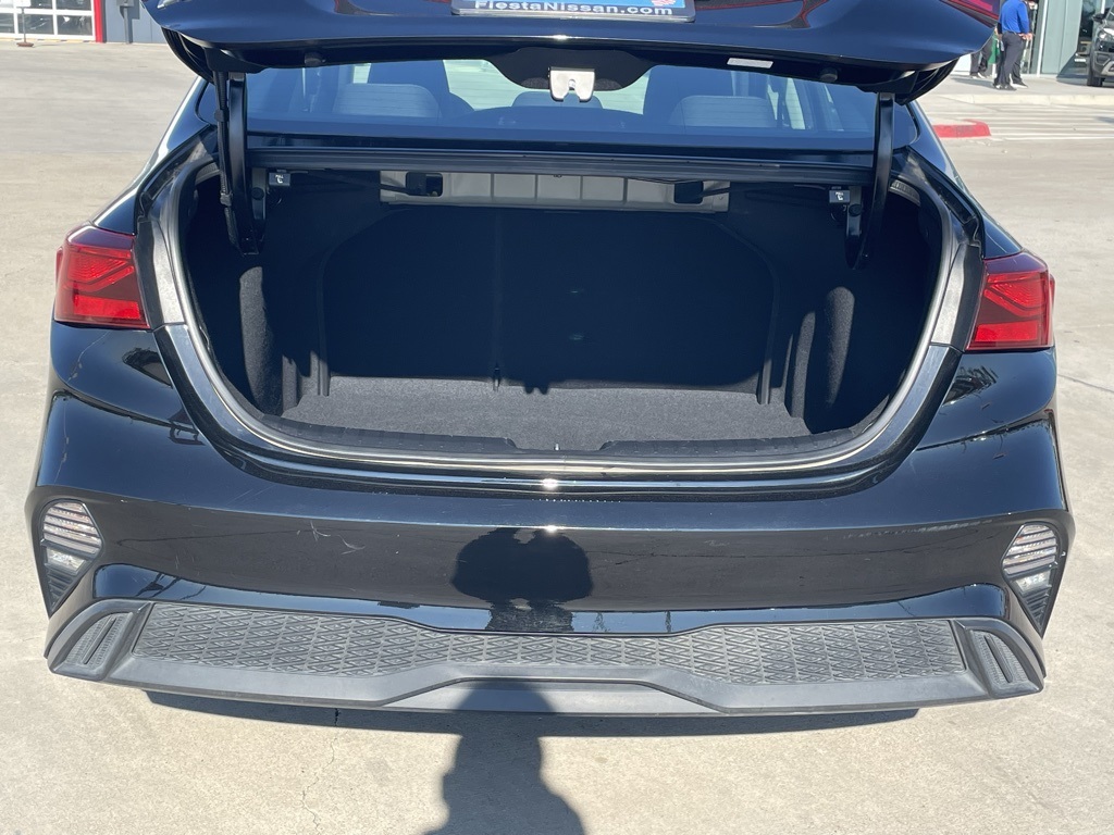 2024 Kia Forte LXS Image 7 of 20