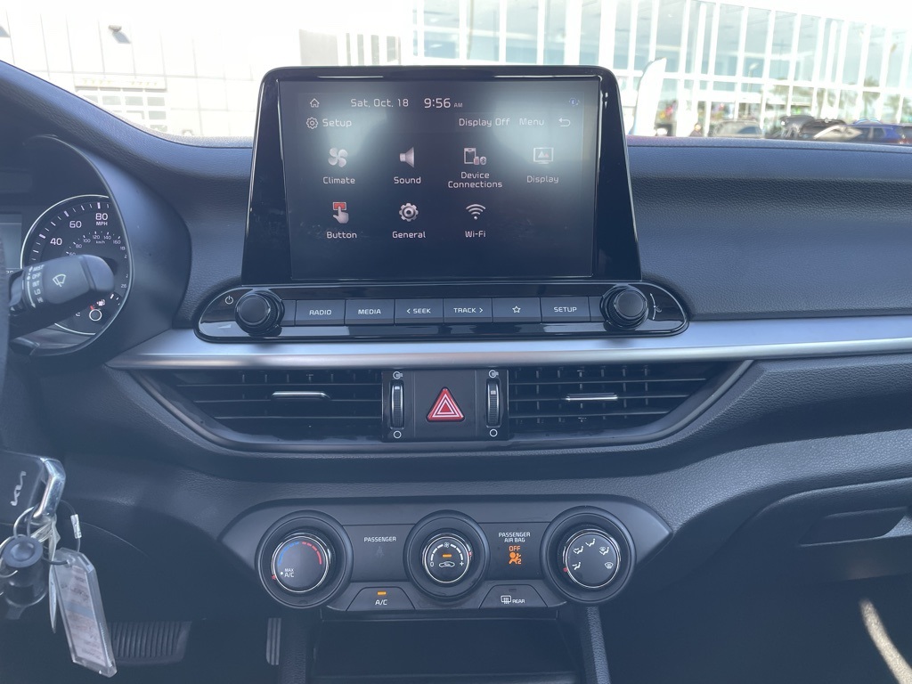 2024 Kia Forte LXS Image 13 of 20