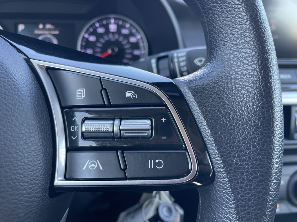 2024 Kia Forte LXS Image 18 of 20