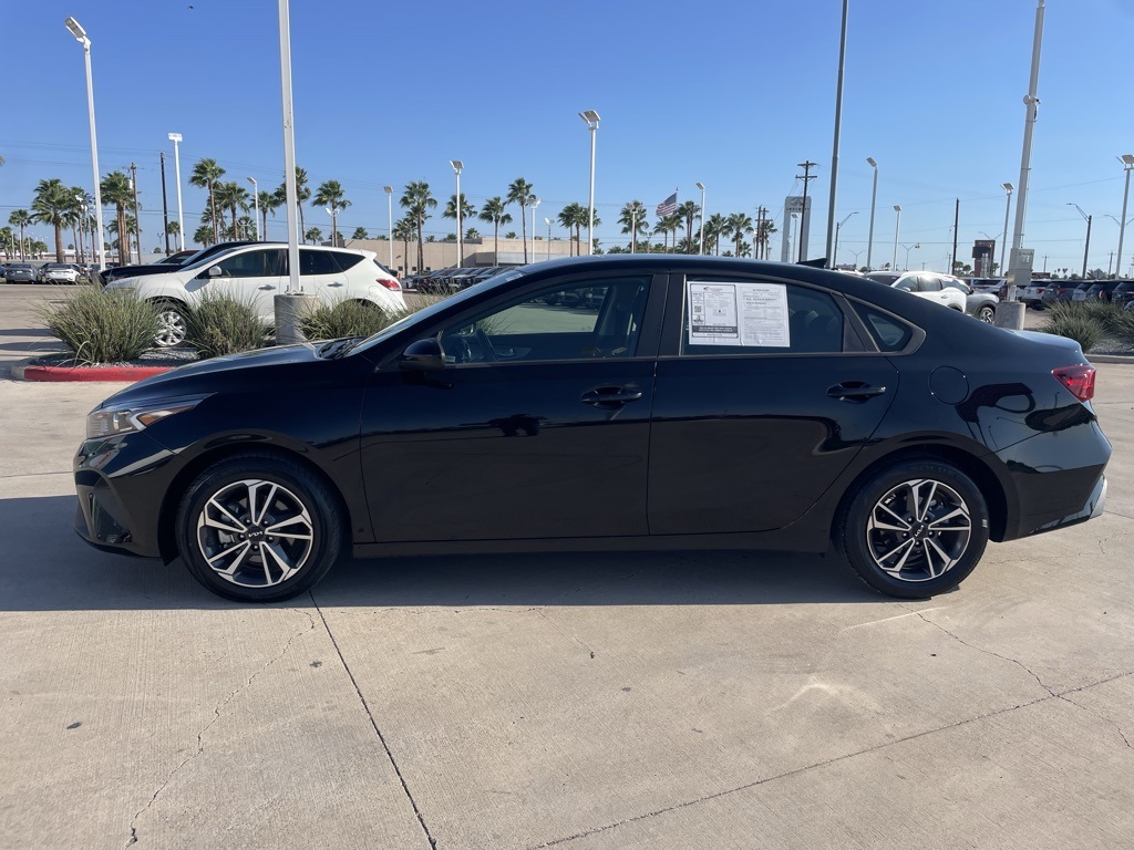 2024 Kia Forte LXS Image 5 of 20