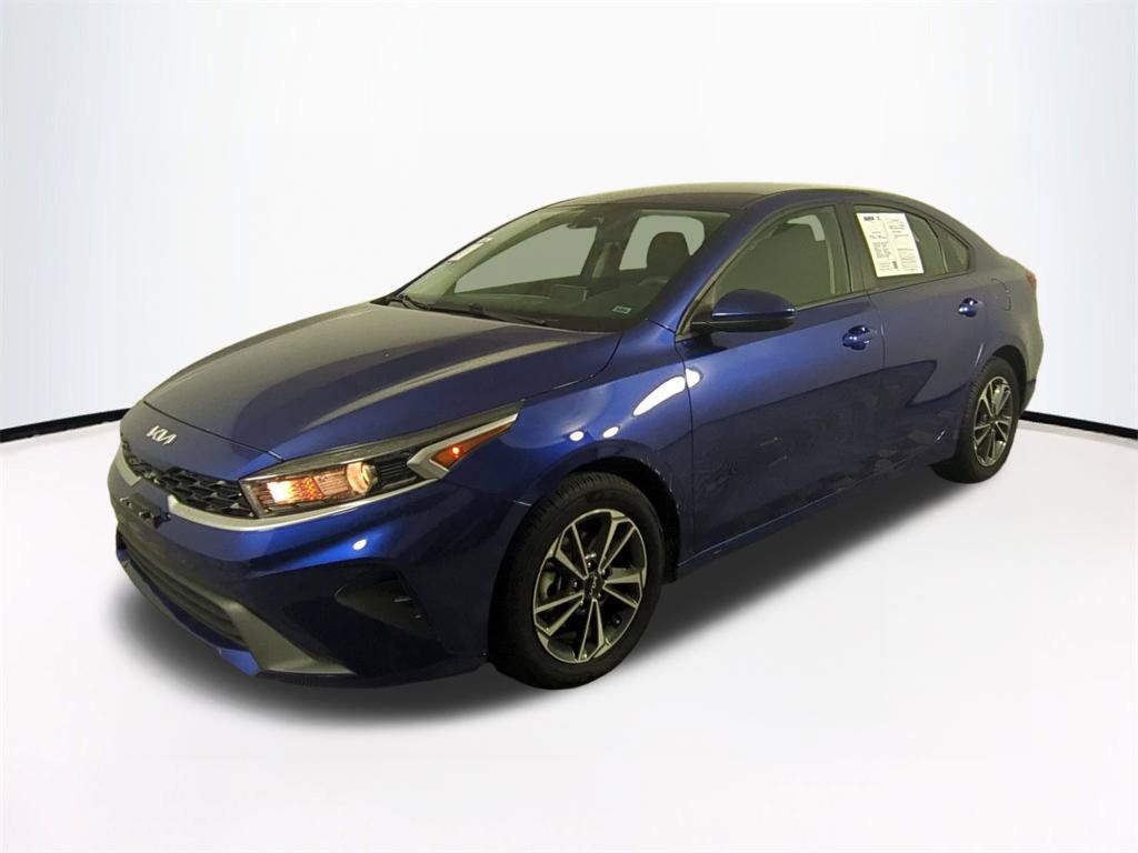 2024 Kia Forte LXS Image 1 of 35