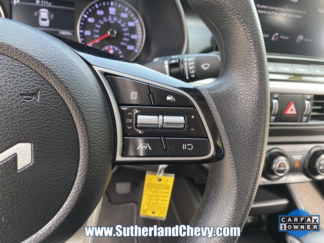 Vehicle image 21 of 40