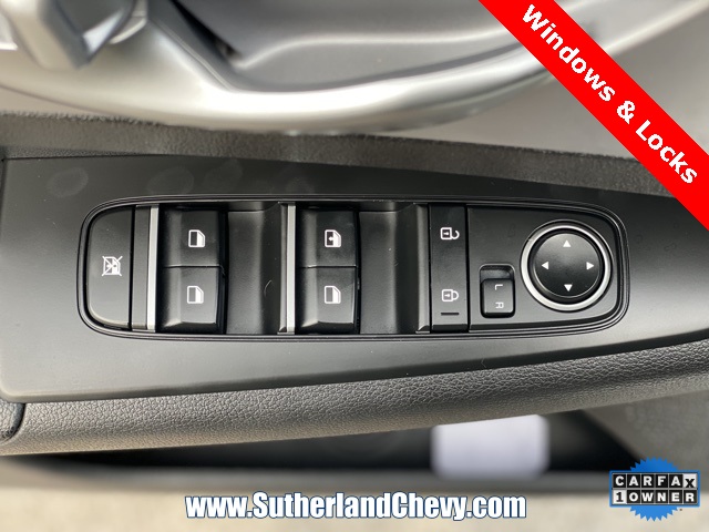 Vehicle image 14 of 40