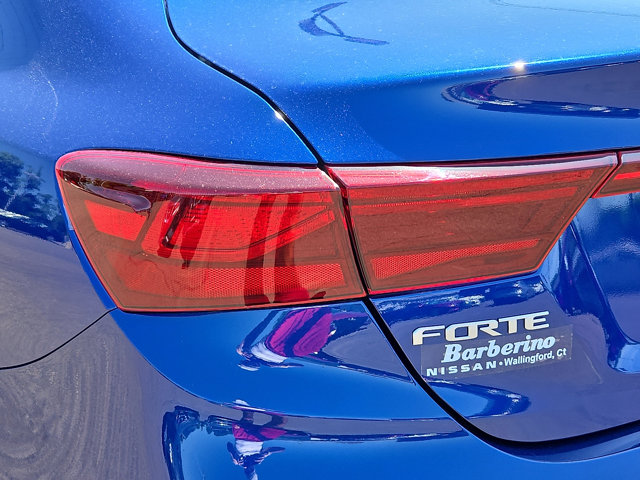 Vehicle image 28 of 30