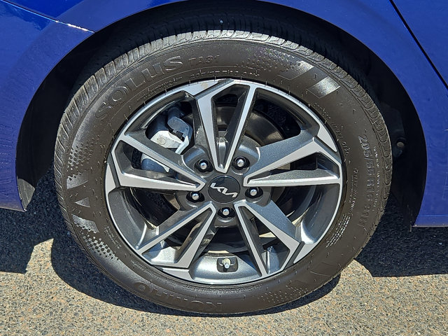 Vehicle image 8 of 30