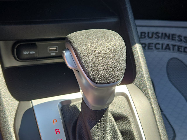 Vehicle image 17 of 30