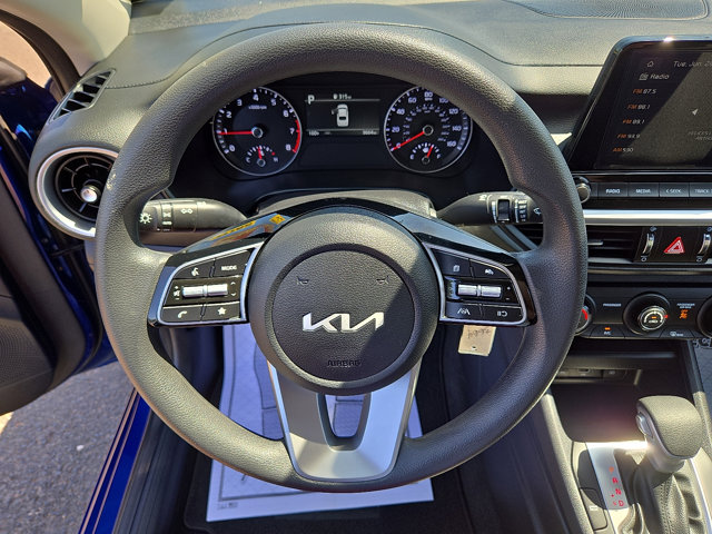 Vehicle image 23 of 30