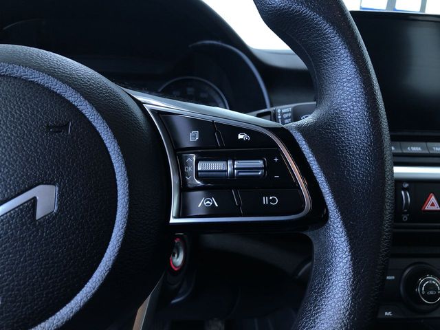 Vehicle image 28 of 35