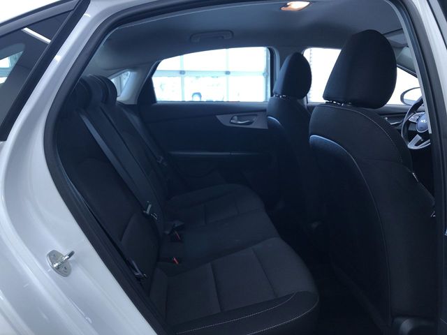 Vehicle image 23 of 35