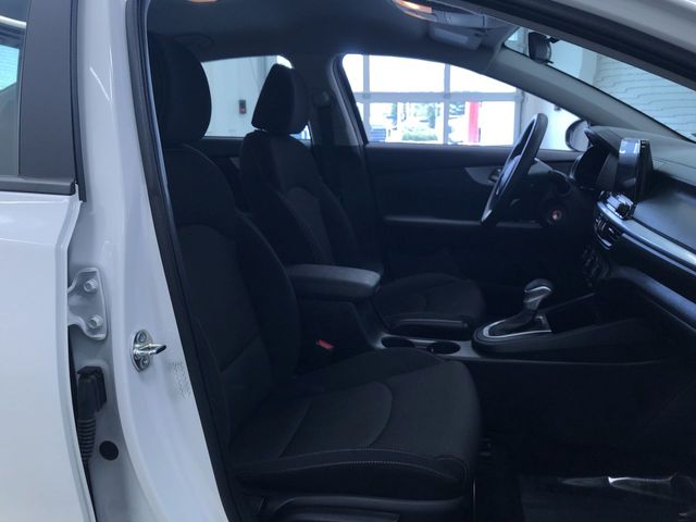 Vehicle image 24 of 35