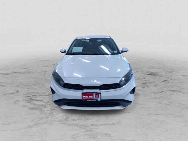 Vehicle image 3 of 35