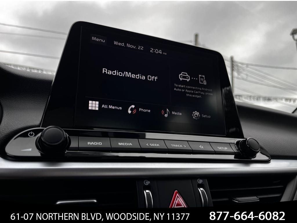 Vehicle image 21 of 27