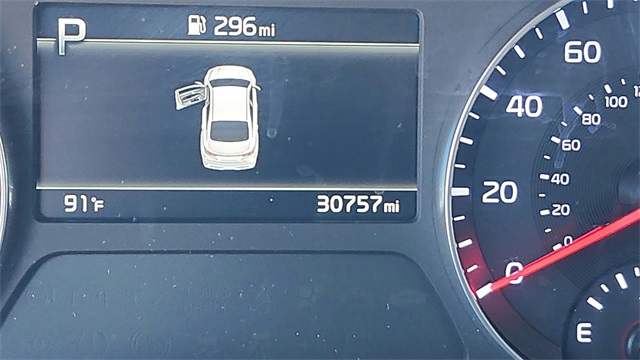 2024 Kia Forte LXS Image 18 of 34