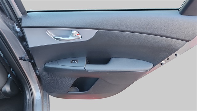 2024 Kia Forte LXS Image 33 of 34