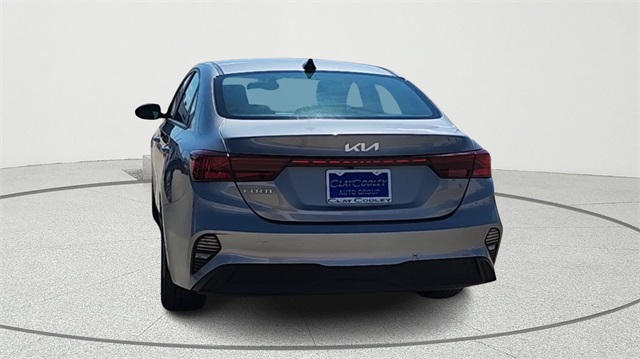 2024 Kia Forte LXS Image 6 of 34