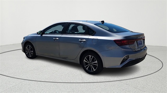 2024 Kia Forte LXS Image 7 of 34