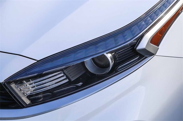 2024 Kia Forte LXS Image 9 of 12