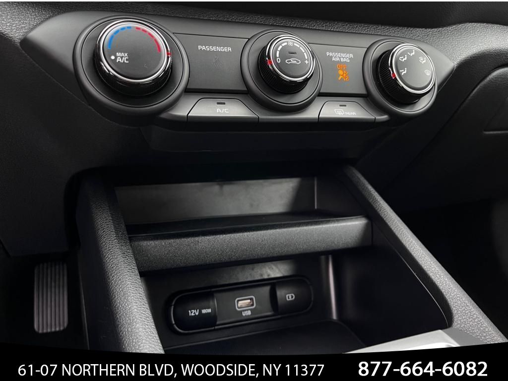 Vehicle image 20 of 27