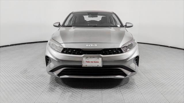 2024 Kia Forte LXS Image 3 of 25